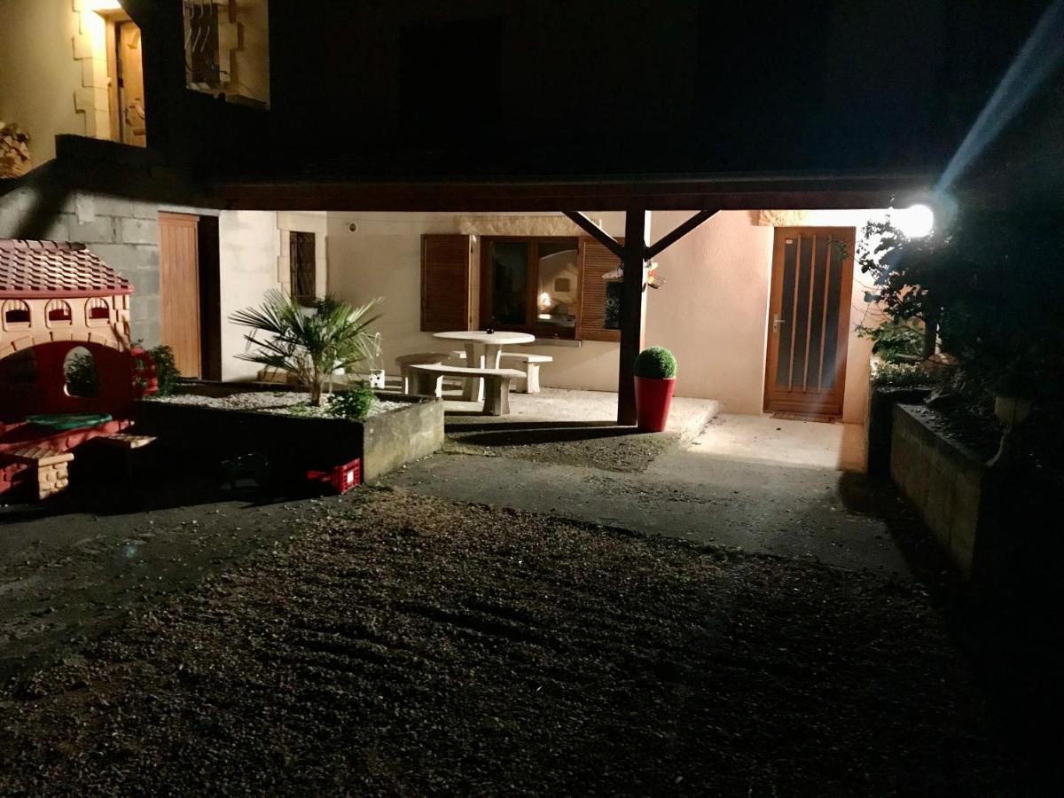 Spacieux Appartement 110M2 Avec Terrasse Privative Beauregard-Vendon Exterior foto